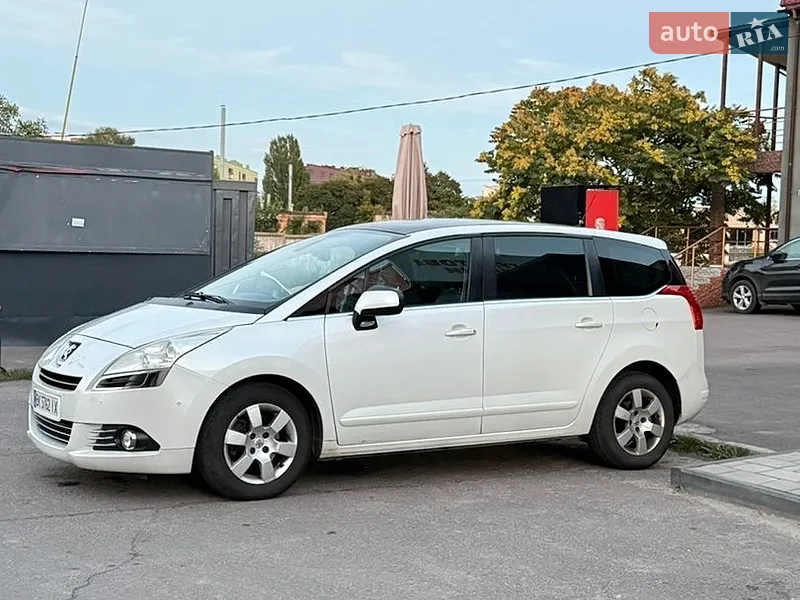 Peugeot 5008