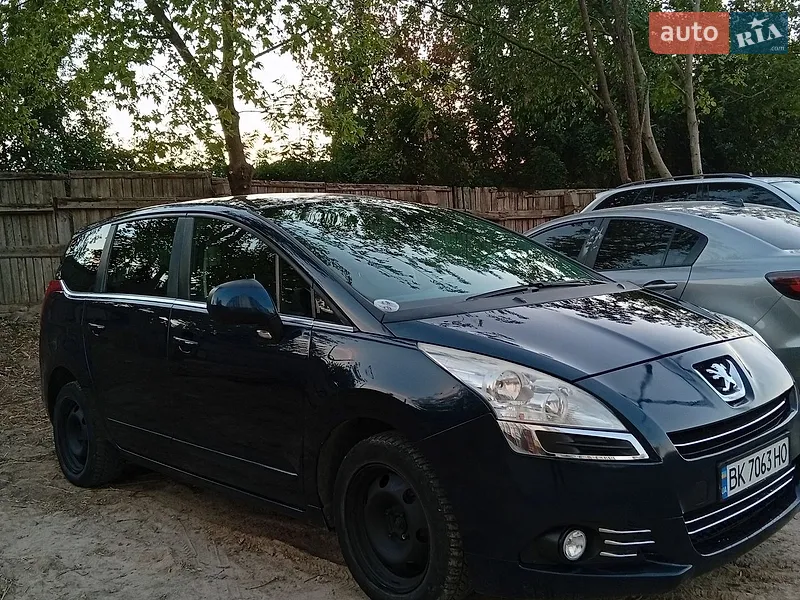 Peugeot 5008 2010