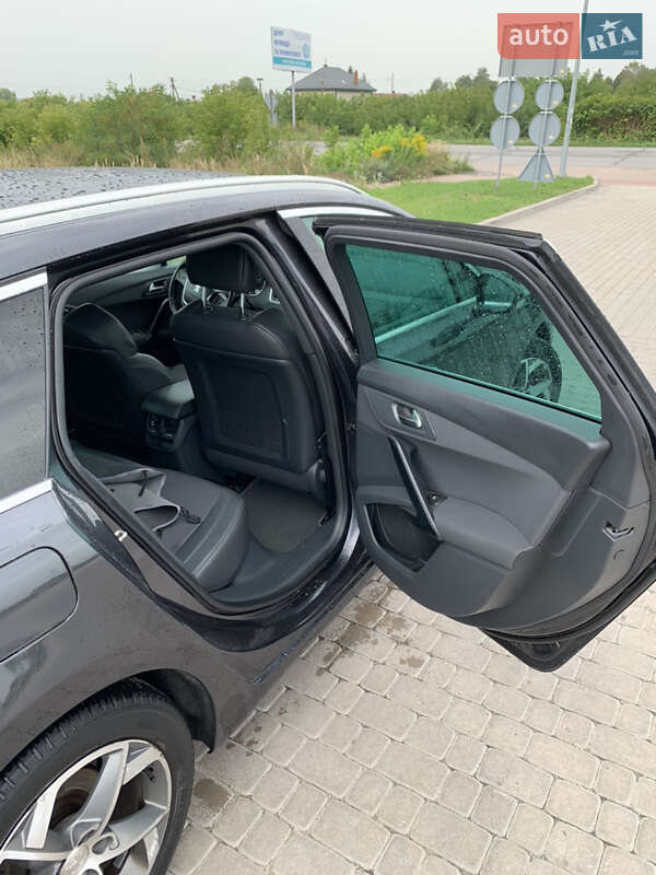 Универсал Peugeot 508 2015 в Комарному