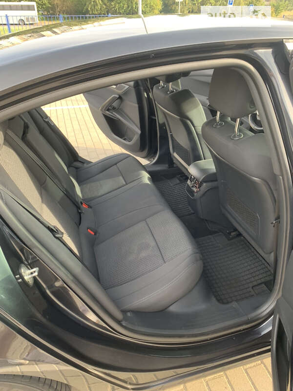 Седан Peugeot 508 2011 в Татарове