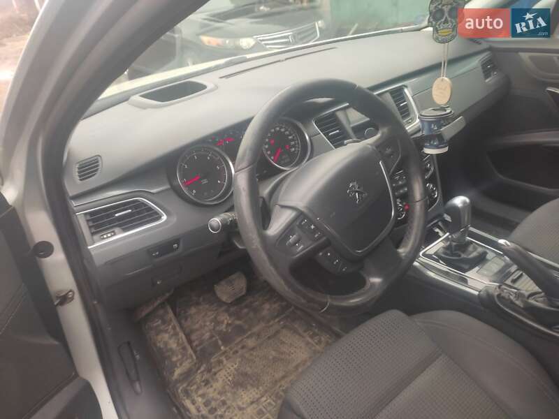 Седан Peugeot 508 2012 в Галичі