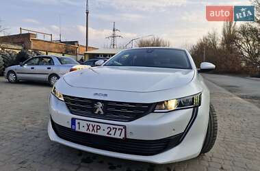 Фастбэк Peugeot 508 2020 в 