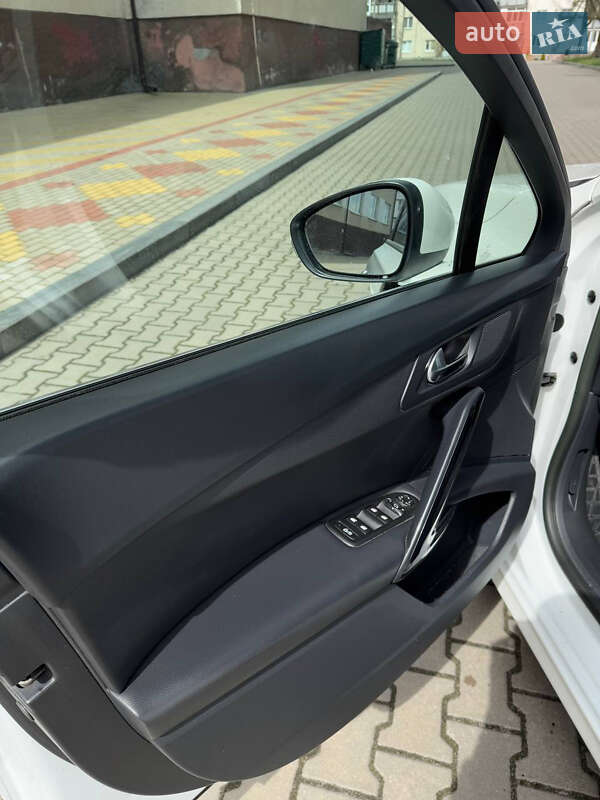 Універсал Peugeot 508 2013 в Звягелі