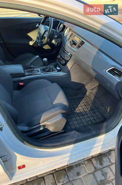 Седан Peugeot 508 2011 в 