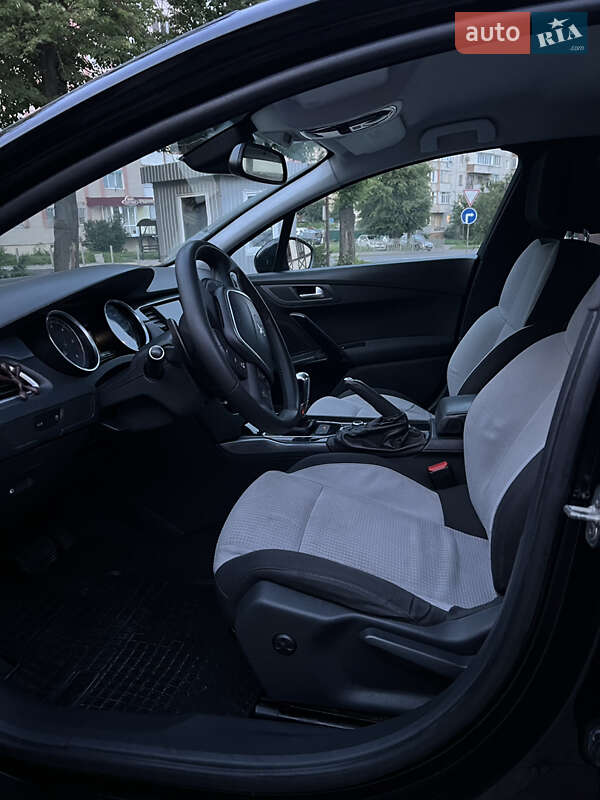 Седан Peugeot 508 2013 в Ровно