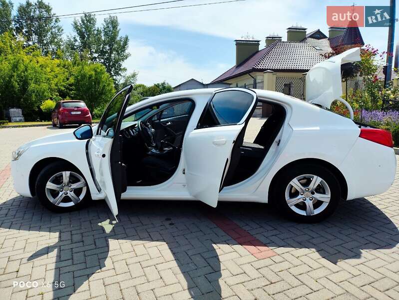 Седан Peugeot 508 2012 в Золочеві