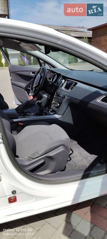 Седан Peugeot 508 2012 в Золочеві