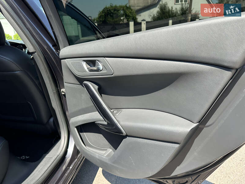 Седан Peugeot 508 2011 в Виннице