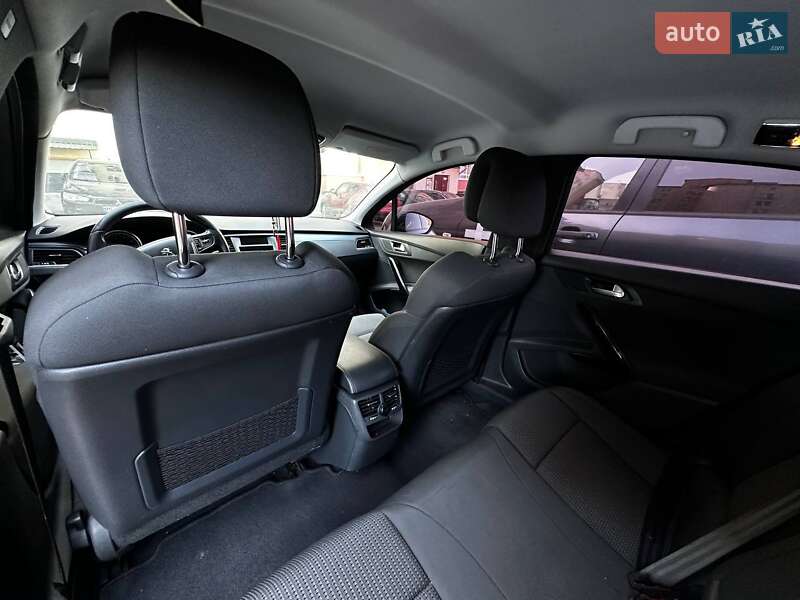 Седан Peugeot 508 2011 в Львове