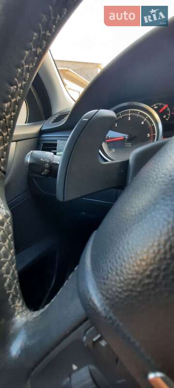 Седан Peugeot 508 2012 в Чернівцях