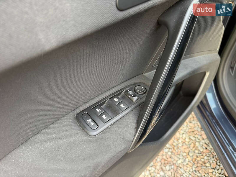 Седан Peugeot 508 2014 в Стрию