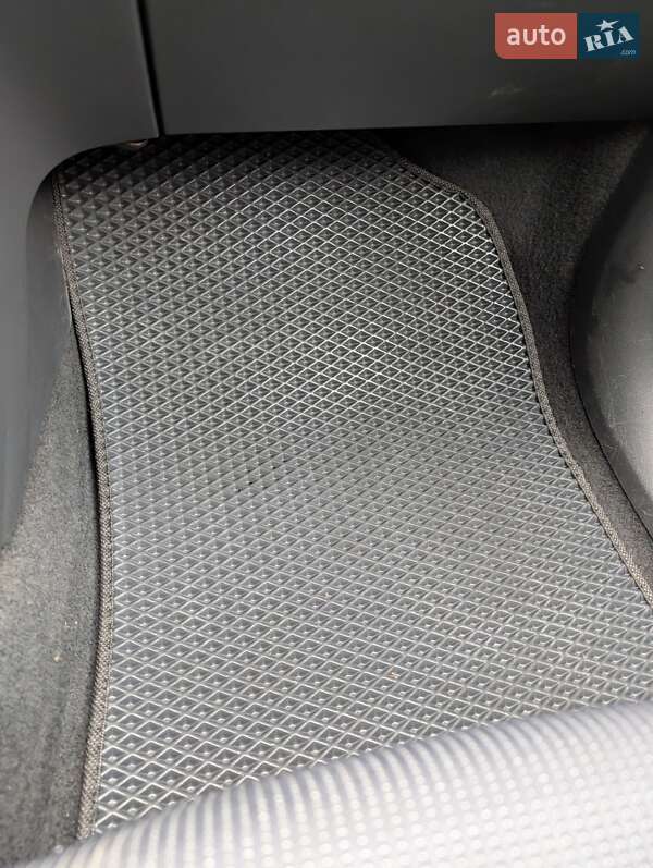 Седан Peugeot 508 2011 в Львове