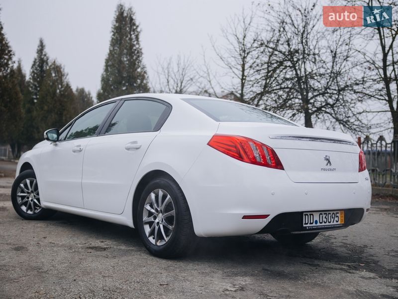 Седан Peugeot 508 2011 в Бучаче