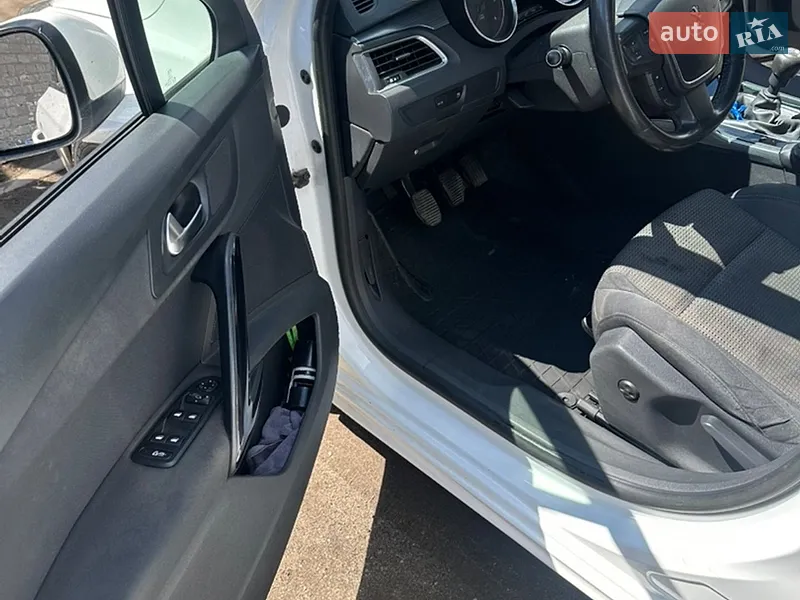 Peugeot 508 2012 VIN VF38ERHF8CL080185 фото оголошення 25 з 56