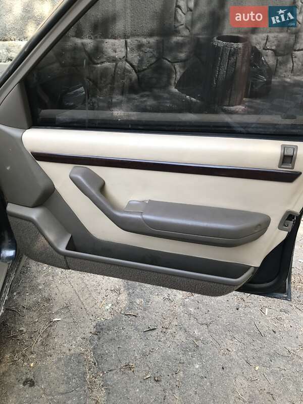 Седан Peugeot 605 1997 в Казанці