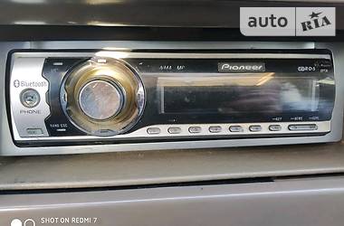 Седан Peugeot 605 1992 в 