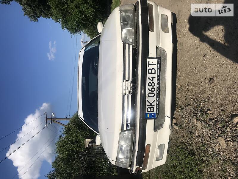Седан Peugeot 605 1993 в Здолбунове