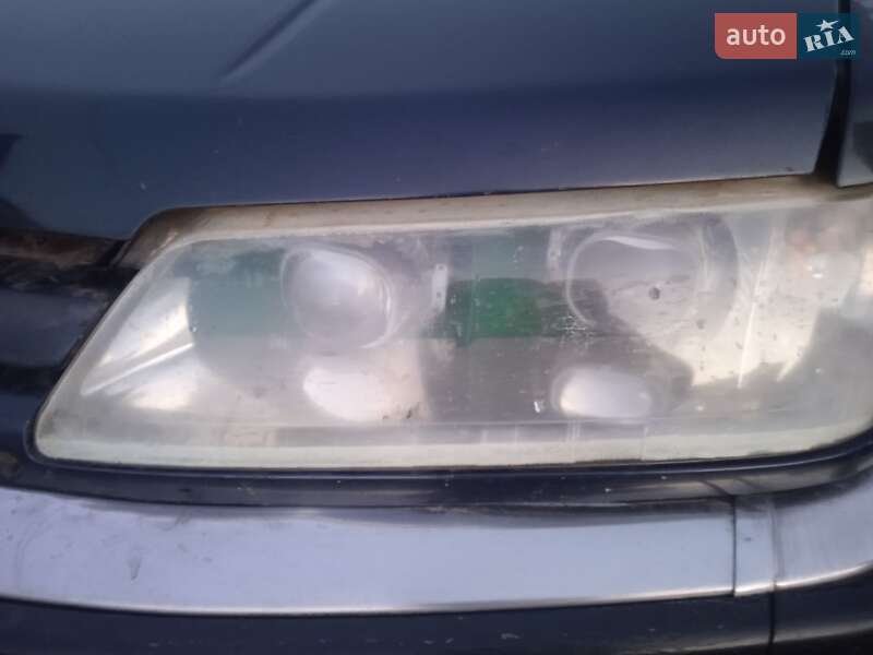 Седан Peugeot 605 1990 в Добропіллі