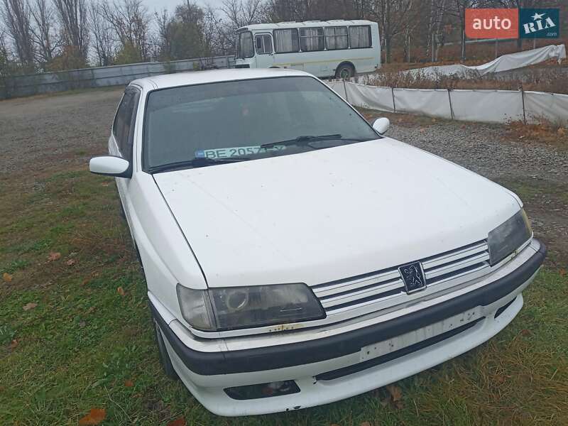Седан Peugeot 605 1991 в Южноукраїнську
