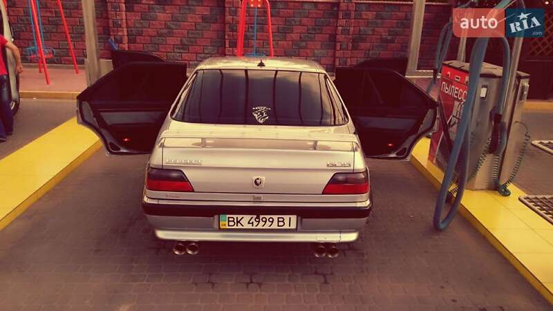 Седан Peugeot 605 1996 в Рівному