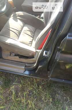 Седан Peugeot 605 1990 в 