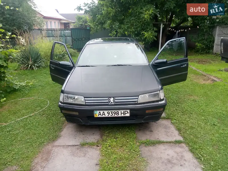 Седан Peugeot 605 1990 в 