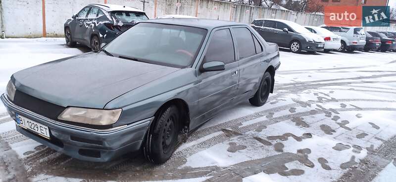 Седан Peugeot 605 1990 в Гадяче