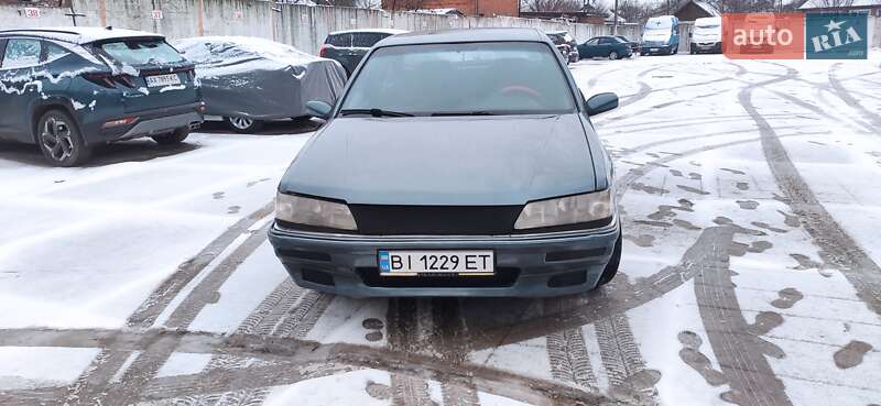 Седан Peugeot 605 1990 в Гадяче
