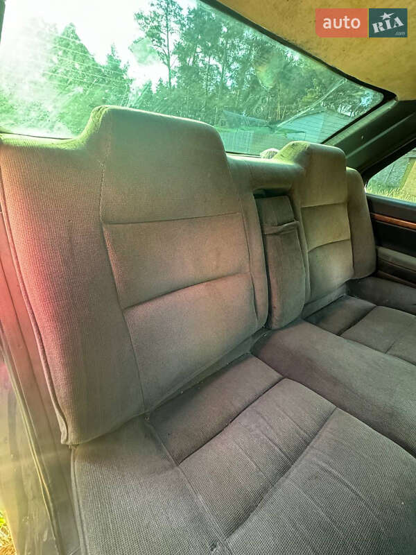 Седан Peugeot 605 1990 в Полтаві