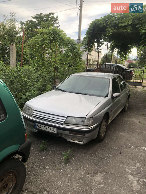 Peugeot 605 1992
