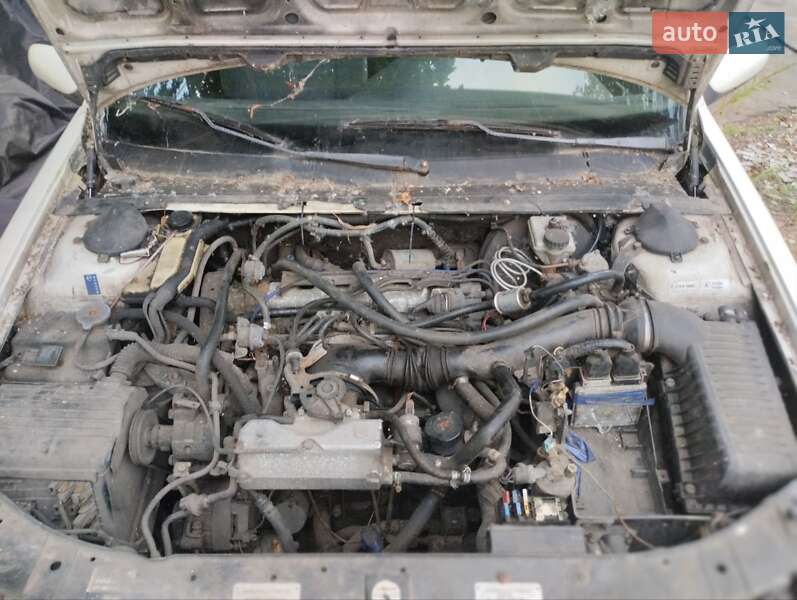 Седан Peugeot 605 1992 в Чернигове