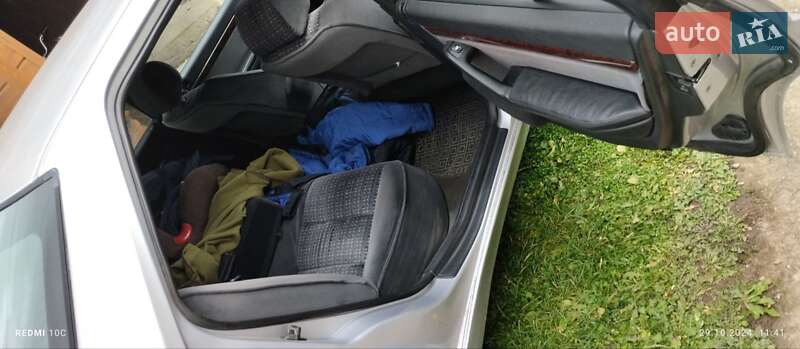 Седан Peugeot 605 1998 в Самборі