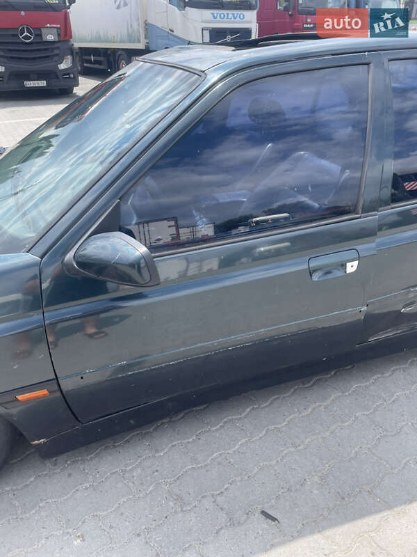 Седан Peugeot 605 1996 в Львове