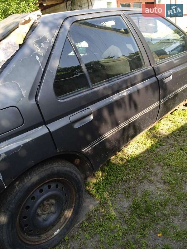 Седан Peugeot 605 1990 в Черкасах