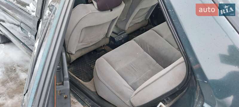 Седан Peugeot 605 1991 в Львове