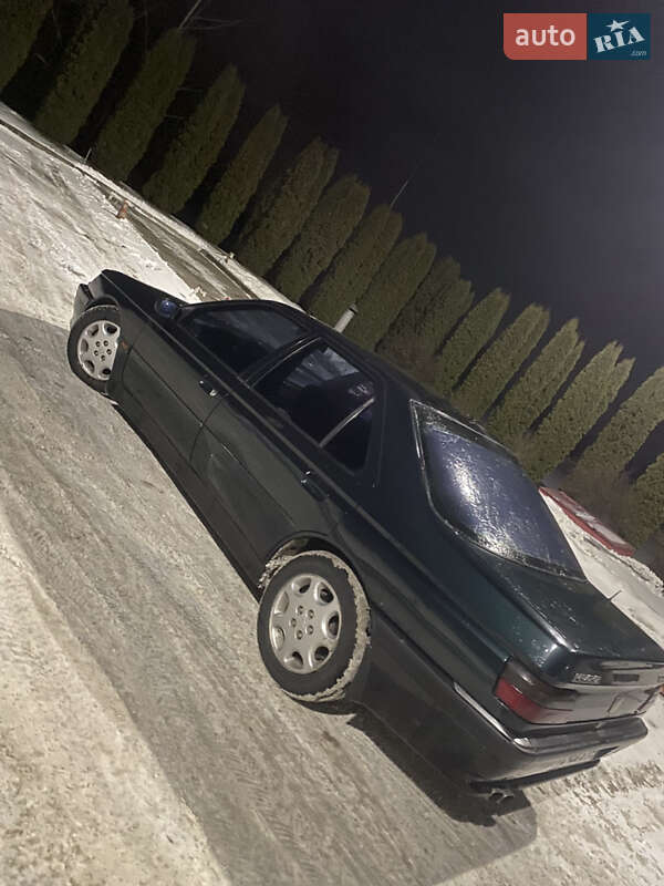 Седан Peugeot 605 1996 в Млиніві