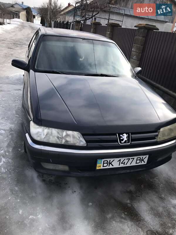 Седан Peugeot 605 1995 в Костополе