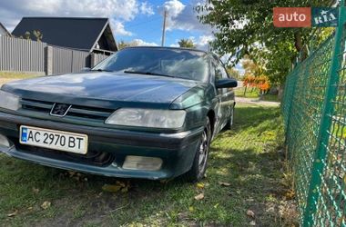Седан Peugeot 605 1998 в Вараші