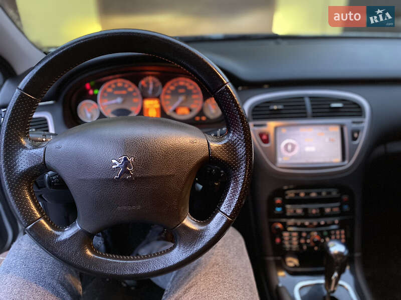 Седан Peugeot 607 2008 в Киверцах