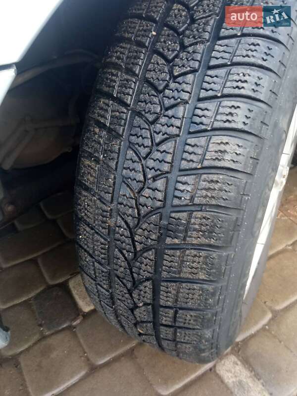 Седан Peugeot 607 2004 в Тульчині