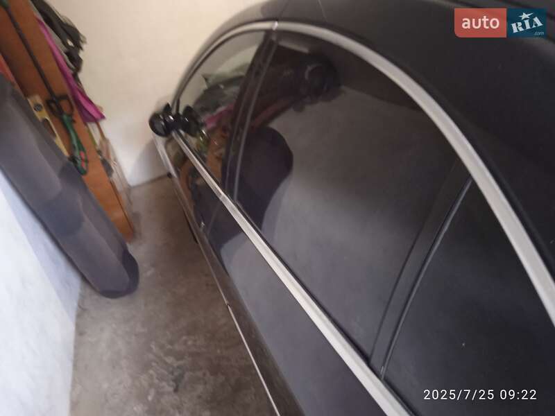 Седан Peugeot 607 2005 в Тернополе