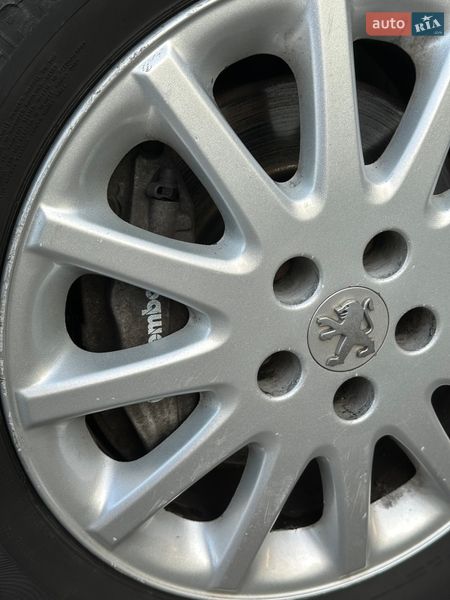 Седан Peugeot 607 2001 в Киеве