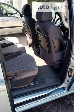 Минивэн Peugeot 807 2004 в 