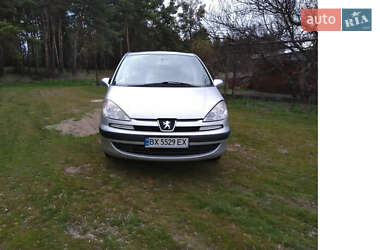 Мінівен Peugeot 807 2003 в Кам'янському