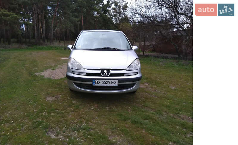 Мінівен Peugeot 807 2003 в Кам'янському
