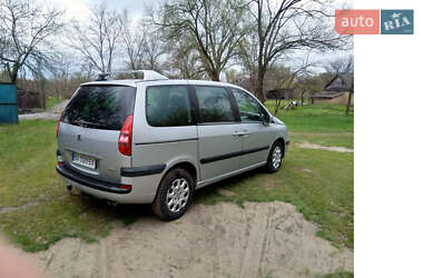 Мінівен Peugeot 807 2003 в Кам'янському