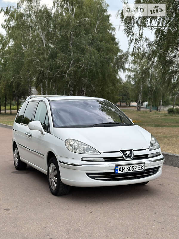 Peugeot 807 2011
