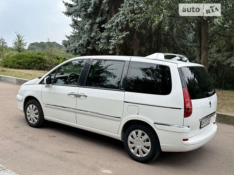 Минивэн Peugeot 807 2011 в Житомире