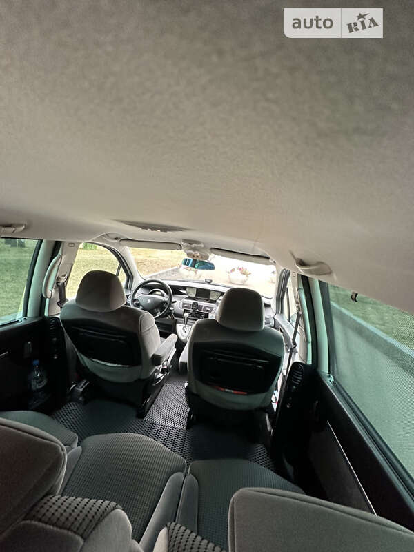 Минивэн Peugeot 807 2011 в Житомире