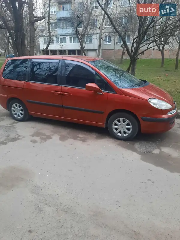 Peugeot 807